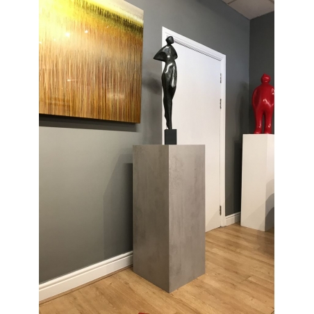 Galeriesockel Beton-Optik