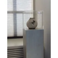 Galeriesockel Beton-Optik